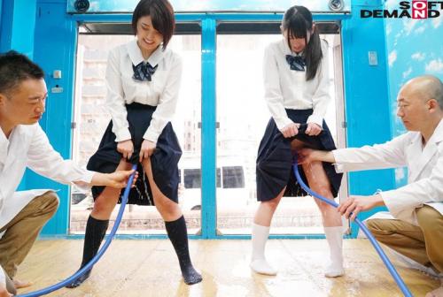 ゆうみちゃん（18）みゆちゃん（18）女子○生 マジックミラー号 仲良く2人、膣内洗浄でオマ○コを綺麗に。本当に綺麗になっているか、チ○コを挿入して感度チェックしてみました！