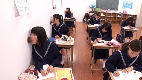 壁！机！椅子！から飛び出る生チ○ポが人気の進学校 『都立しゃぶりながら○校』 …さらにハメながら！！