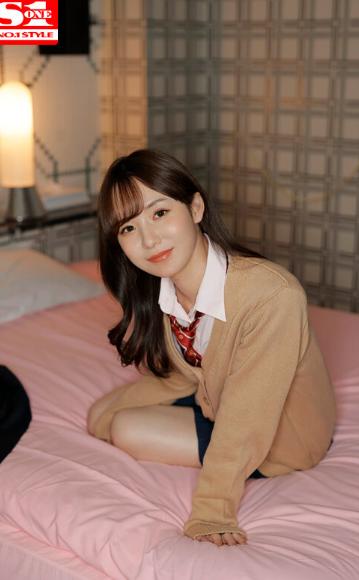 担任教師に3年分の妄想・愛・性欲をぶち撒けた卒業式前夜 miru