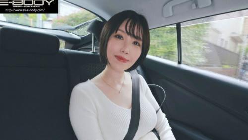 全てを包み込む完熟おっぱい（Icup）のにっこり上品ママ 白川みなみさん（39歳）が本性解放！イクイク超痙攣AVデビュー