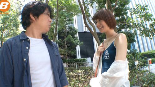 10年ぶりに再会した姪っ子がエロカワギャルになってボクを誘惑！ 追撃中出し騎乗位でイカされまくった。 月乃ルナ