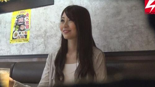 「忘れさせて（彼氏を）…」 花火大会の後、彼氏にフラれた傷心ギャルをナンパお持ち帰りしたら…迷うことなく、他人棒にしゃぶりつき、マン汁垂れ流しながら迫られヤリまくった。 検証動画