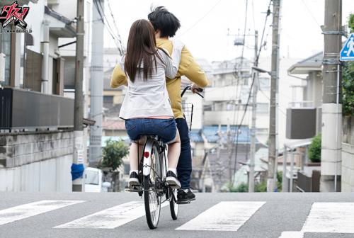 両親がいない二日間、妹に欲望剥き出しでハメまくった中出し記録。 葉風ゆりあ