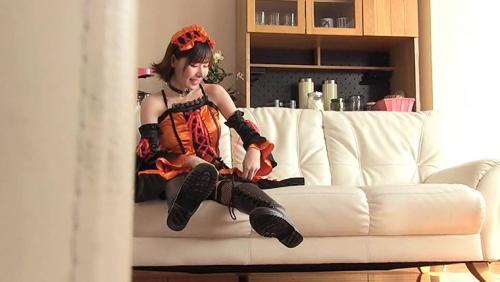 美人で照れ屋なボクの彼女がなんとも嬉しい宅コスレイヤーだった！？コスプレえいみのえちえちしちゃうぞ！！ 深田えいみ