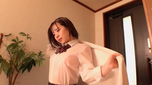 ゲリラ豪雨に降られて濡れ髪と透けブラで帰宅した義理の娘に我慢できず拘束スローピストンセックスで中出しを教え込んだ夏の日々 沙月恵奈