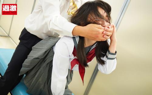 館内わいせつを邪魔する生意気な優等生が泣き出すほど膣奥メッタ突きFUCK