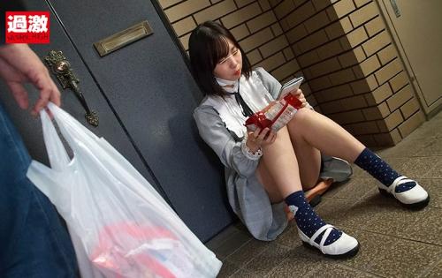 同じマンションに住む小さい女の子に媚薬を塗り込んだチ○ポで即イラマ。結果、ねば～っと糸引くえずき汁まみれのイキ顔で淫乱化。7 総勢20名総集編付き2枚組 豪華版