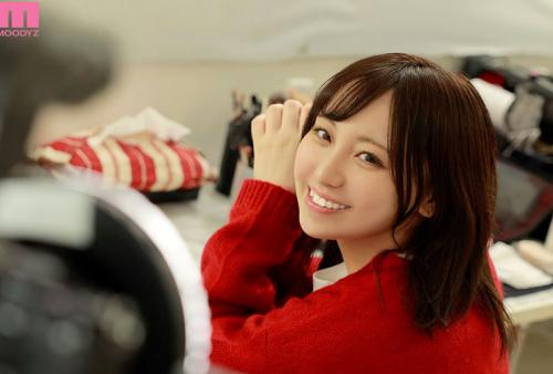 新人 20歳の第一歩。今しかできないこと、始めてみたい。門限23時の現役女子大生 好奇心の暴走でAV debut 清水あんな