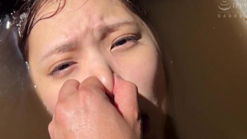 【性奴●】下水管彼女―愛の大豪雨編―純心ドM彼女の鼻と口に大量の雨と土砂がなだれ込む。ゲホゲホ溺れた彼女をDV彼氏はただ「溺愛」しているだけ 白桃はな
