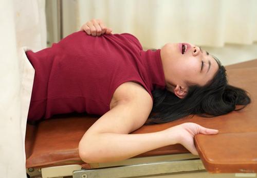 産婦人科医師盗撮映像流出 セックスレス人妻の我慢できない婦人病検診18