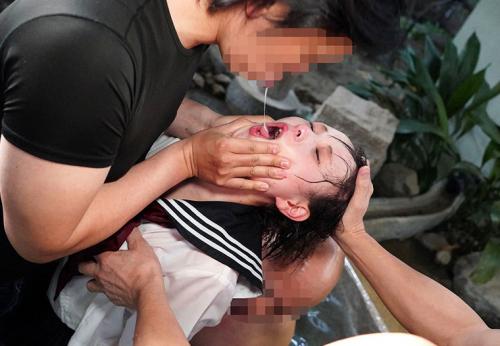 田舎J○修学旅行生ストーキングレ●プ妊娠に怯え、泣きながら懇願するのを無視してナマズボ！次の獲物を電話で呼ばせ、到着するまで密室で未発達な敏感膣に何度も何度も中出し合計12発！