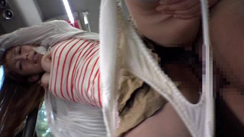 満員バスで巨乳に密着された僕のフル勃起チ○ポがスカートめくりあげてマ○コにめり込み！お互いハァハァ収まりつかず挿入してしもた～
