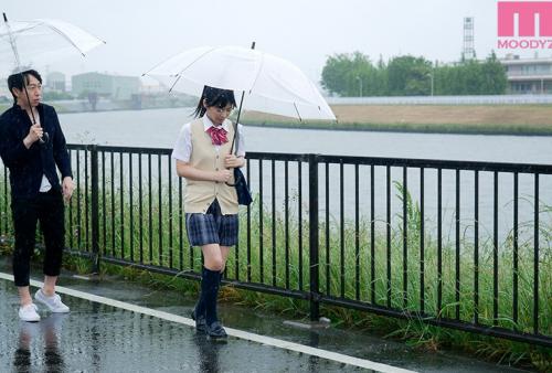 夏休み補習NTR ムカつく担任と大好きな彼女が汗だく中出しSEXしていたなんて… 久留木玲
