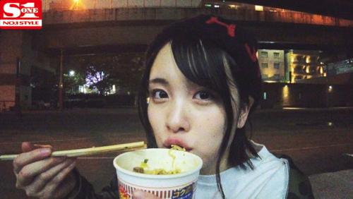 「私が満足するまで寝かせないからね」 無邪気に男をヌキ倒す天然Gcupエロ少女の10連ヌキ痴女テクニック 愛宝すず