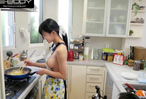 性欲も家事も全部甘やかしてくれる吉原人気店NO.1の健康美スリム巨乳ソープ嬢をM男クン宅に射精（だ）し放題でお貸しします。 月妃さら