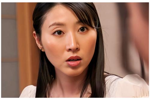 《彼女の母親》『おばさん‥たまらないよッ‥』娘の彼氏の発情チンポを熟マンコで性処理するドスケベ巨乳母！~藤咲紫~