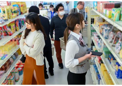 《時間停止コンビニ》時間を止める事ができる神装置で女子校生から働くお姉さんまで止めたり、挿れたりヤリ放題の夢の時間！