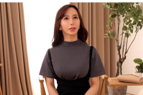 【四十路妻/岡名あおい】結婚16年目、オナニーだけでは制御できなくなった性欲は40代にして人生初不貞の扉を開く！