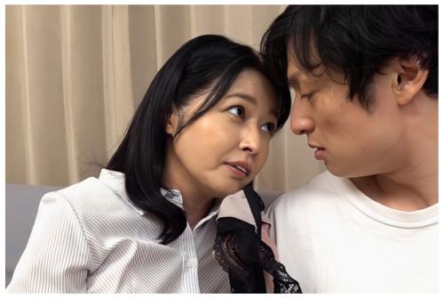 【叔母の誘惑】『ダメっ‥カラダが疼いて壊れちゃう！』美叔母の柔らかなに緩んだ巨乳と巨尻に甥はチンポを滾らせ貪り狂う！