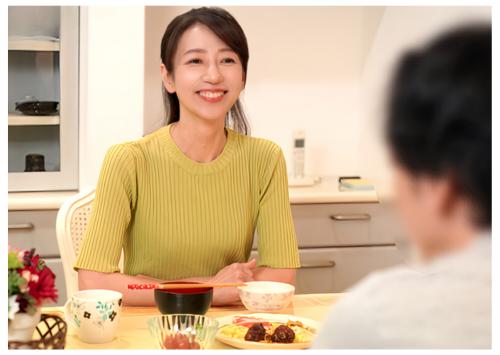 【母子交尾/三枝木玲実】『お母さん‥たまらないよッ‥』あらゆる体液を絡ませて汗ばむ熱帯夜に母と息子が求め合う！