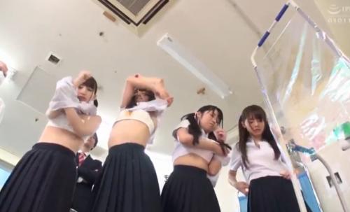 発育の良い女子高に潜入した淫乱先生の変態健康診断！ｗ綺麗な乳首と淫乱クリトリスをいじってビショビショに！