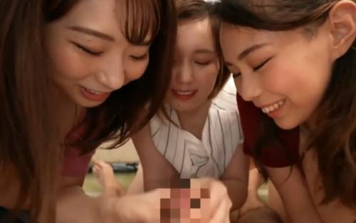 アパート唯一の肉棒の引っ越しが決まり、最後のハーレムファック