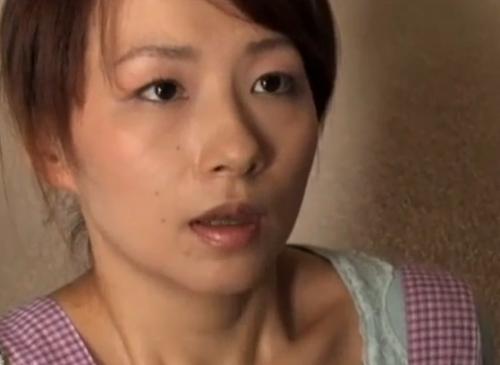 旦那の出世の為なら上司に抱かれる事なんて...!!最初はイヤイヤながらも快楽に溺れどんどん肉欲奴隷に堕ちていく！