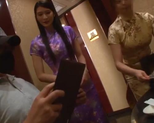 スタイル抜群のバイト娘を脱がせてみたら即ハボ体だったｗ職場の同僚と大乱交で潮吹きｗ
