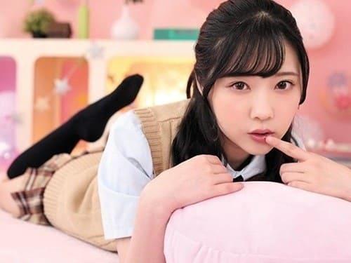 【フェラチオクイーン×痴女】「舐めてもいい？」小悪魔な笑みを浮かべチ〇ポを美味しそうに咥えてきたブラコン妹に…二葉エマ