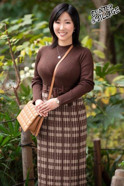 【新井ゆう】二人目を産んでから旦那とはすっかりご無沙汰で欲求不満になった人妻さんがAVデビューしちゃいました
