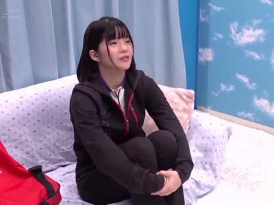 『教えてあげるね』締りのいいマンコのきれいなスポーツJDが童貞男子にエロい体験させてくれた