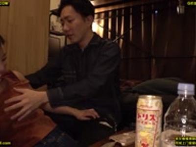 マッサージ師のきれいなを口説いてセックス！簡単に不倫しちゃうダメ女