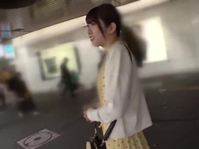 きれいな女子大生が学校さぼってAV応募してセックス。ディルド騎乗位で潮吹きしちゃう敏感子