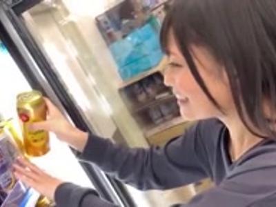 容姿端麗な素人娘とワンナイトラブ。撮影されながらもエッチで恥ずかしがりながらもだんだんと気持ちよくなっていく