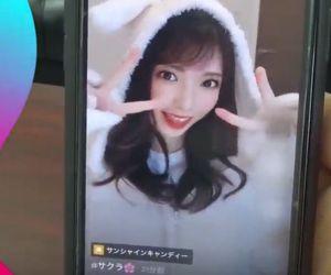 TikTokでエロ配信する美少女とセックス。背面騎乗位で気持ちよくなりすぎてハメ潮吹いちゃった