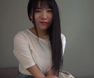 Kカップの美しいレイヤーが激スケベなコスプレしていちゃらぶハメ撮り。自慢のおっぱいが揺れまくる