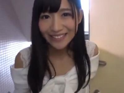 美形なお姉さんとイチャラブセックス。彼氏にエッチなことされて気持ちよくなっちゃう