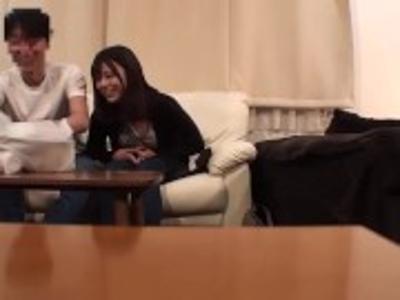 『最近ご無沙汰なの』一人酒をしていた美人な主婦を家に連れて帰りNTR　酒が回ってガードが緩みまくり