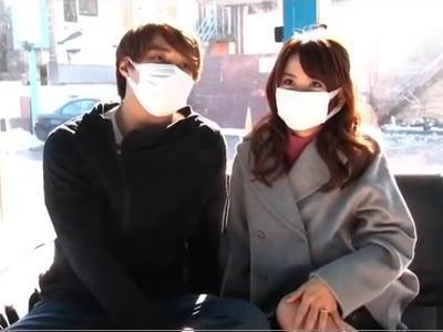 『恥ずかしぃです』素人男女を車に連れ込んでセックスさせる　撮影されながらでいつもより気持ちよくなっている