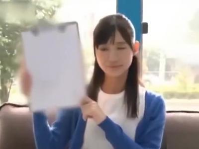 マジックミラー号に連れ込んだ素人娘にいきなり挿入。突然の出来事にパニック状態だけどだんだんと気持ちよさを感じてくる