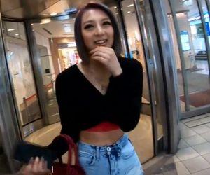 セクシーなギャル美女とSEX！見た目通りドスケベなエッチしてくれる