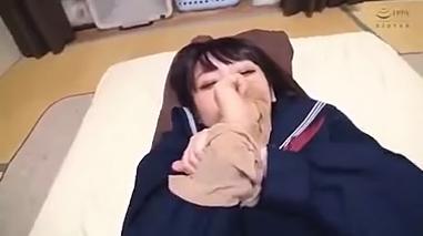 パンスト無しJKの濡れ透け足ファック