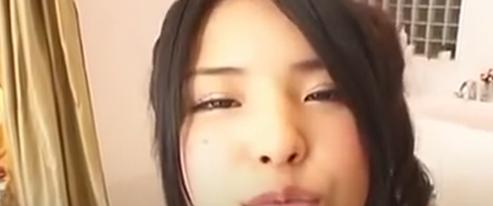 ネットアイドルが意外な活動、高級ソープでサービス。