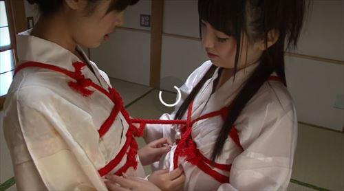 声、女同士はそういうことができないから、笑い合うんだ。