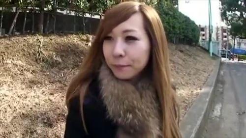 女性向けアダルト動画で男の娘がオナニー
