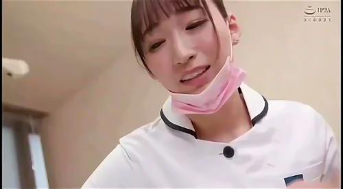 お客さんや同僚の旦那さんだって、痴女行為には手を出さない、バレてはいけない状況であればあるほど、彼らは燃え上がる、獲物を見る目は、まるで肉食動物のそれ！
