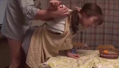 『義母』だからでしょうか、妻とは最近アクトをしていなくて、妻は子供が欲しいので、したいんでしょうが、僕の方がどうも…そんな折、義父が仕事中！