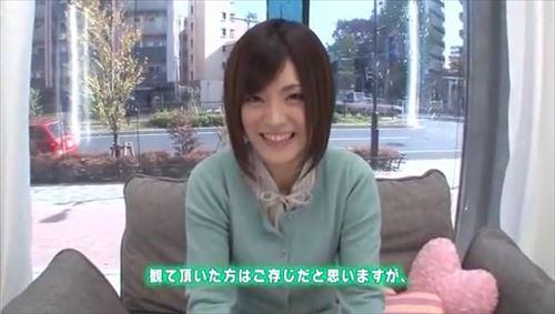 人気嬢が誘惑し、男子を童貞のまま絶頂に導く