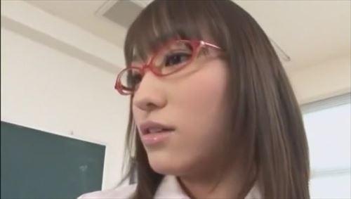 可愛らしいが、その様子は尋常ではない。