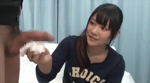 『手コキ』早漏に悩む男性の自信を回復させるエールプログラム」と称して、心優しい看護学生と乳母をマジックミラー号に連れて行く。早漏を改善させ、！